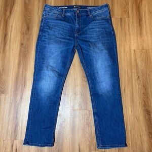 American Rag Cie Men’s Blue Straight-Leg Jeans with Natural Fading